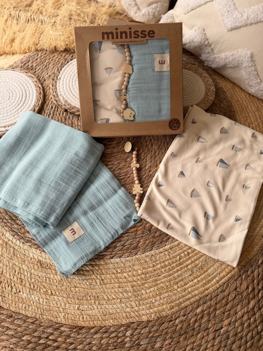 Blanket set of 2