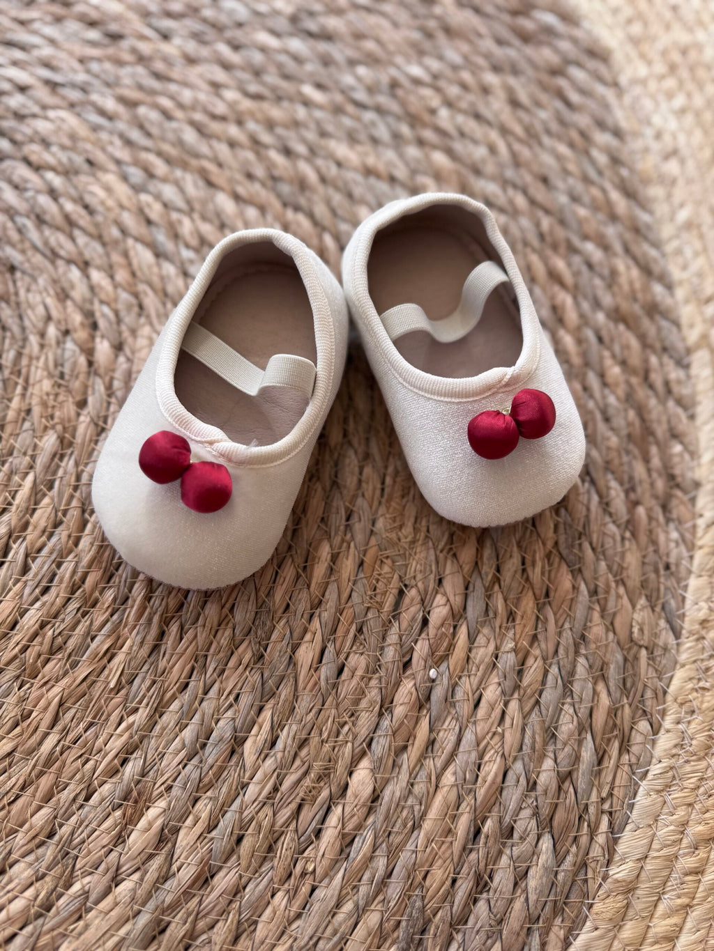 Cherry ballerine