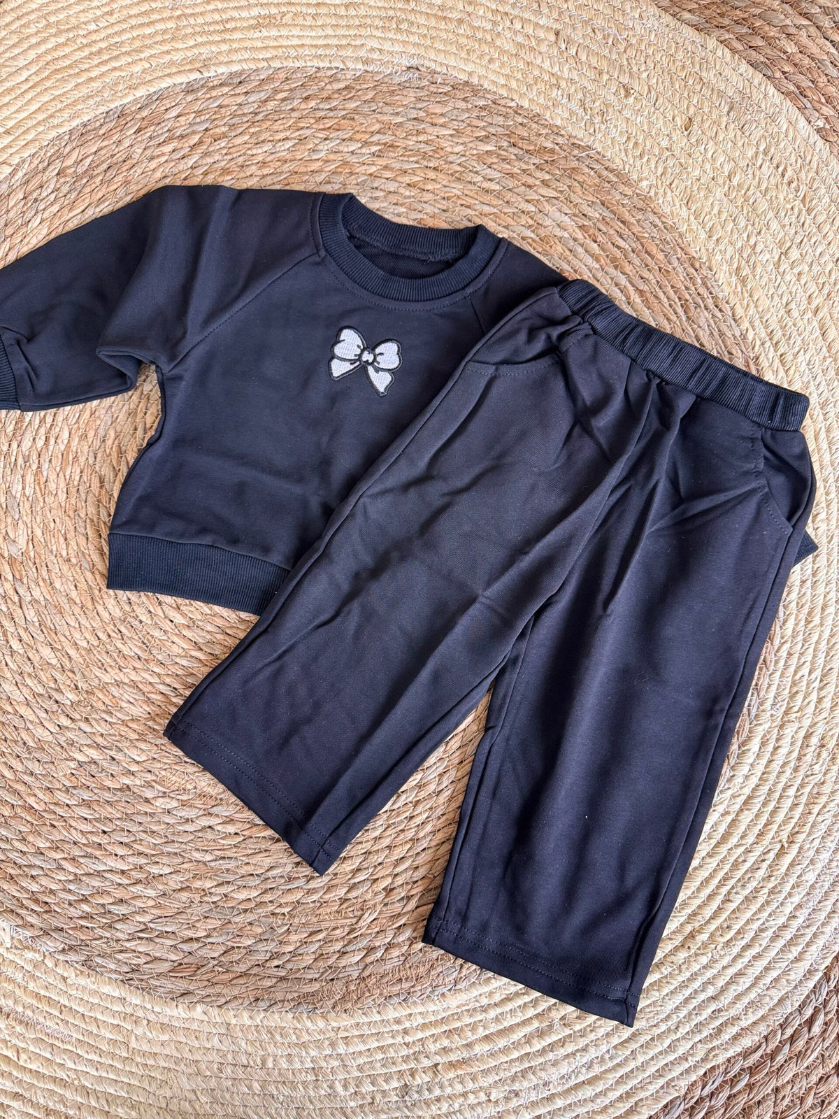 Black ribbon tracksuit