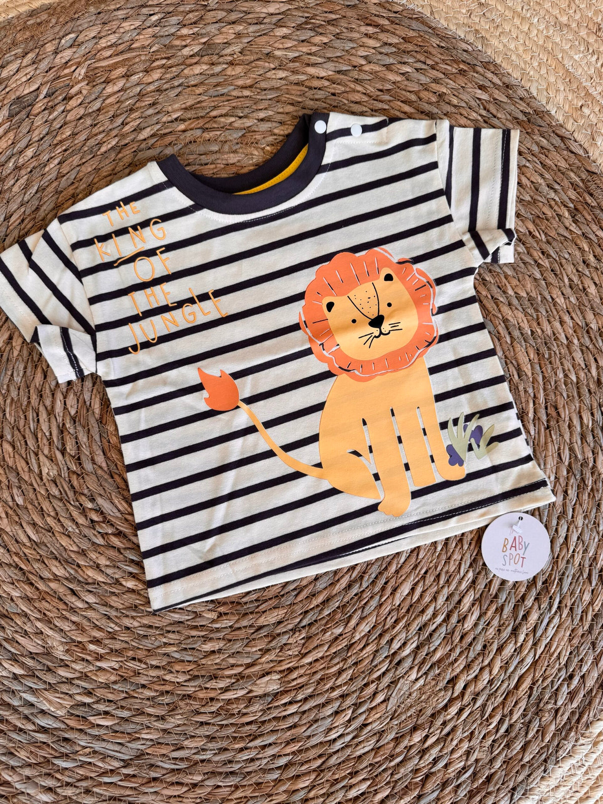 Lion T-shirt