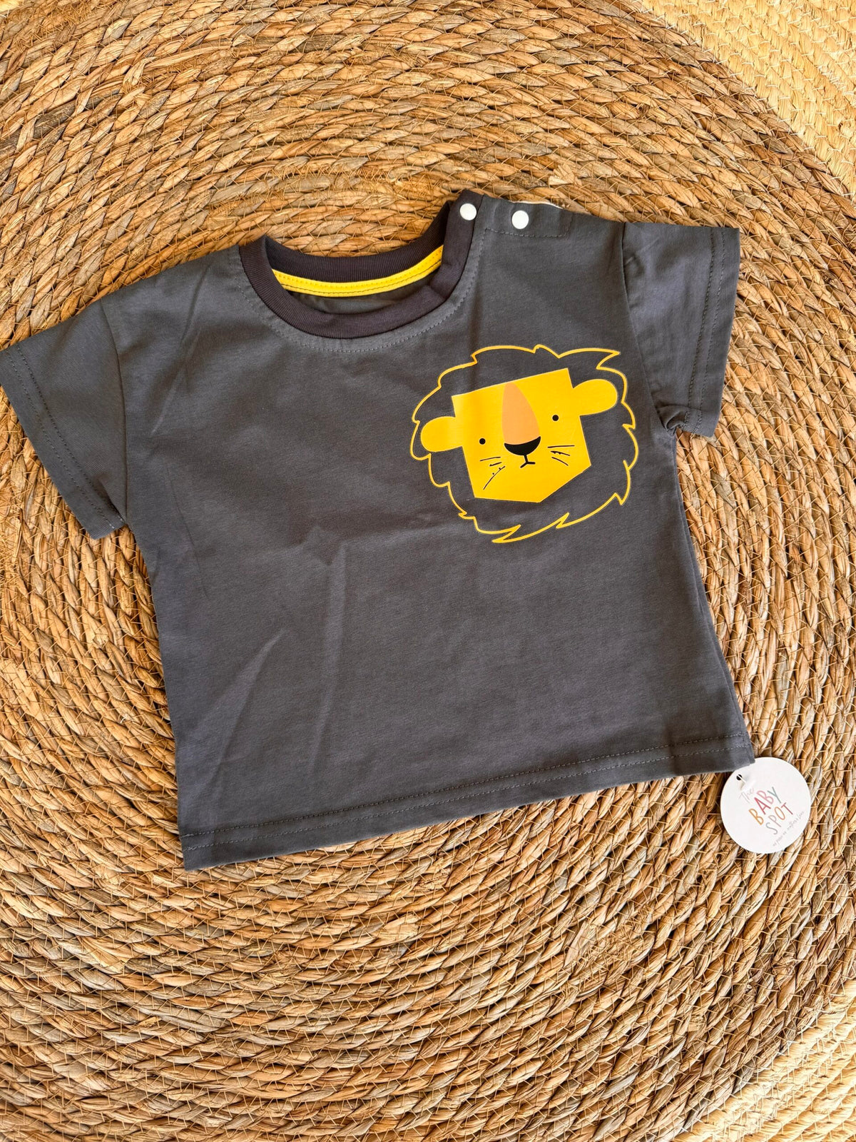 Lion T-shirt