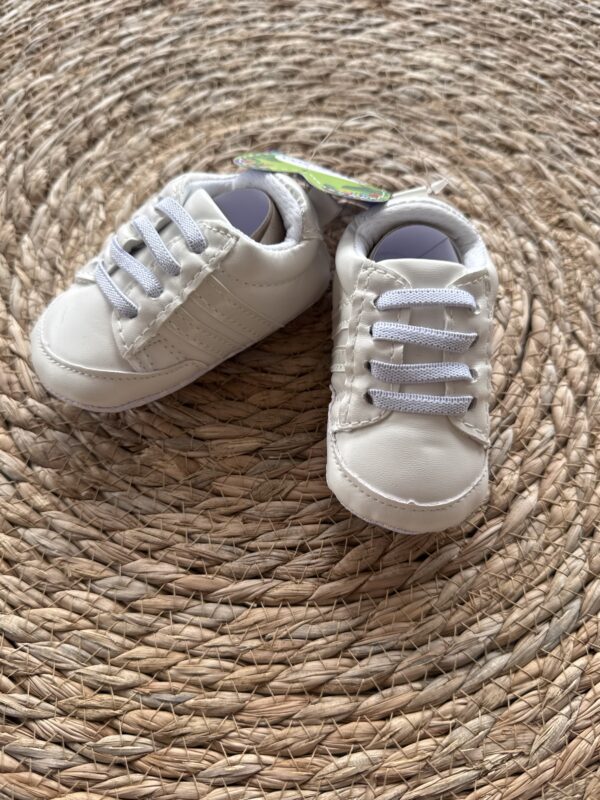 White baby shoes